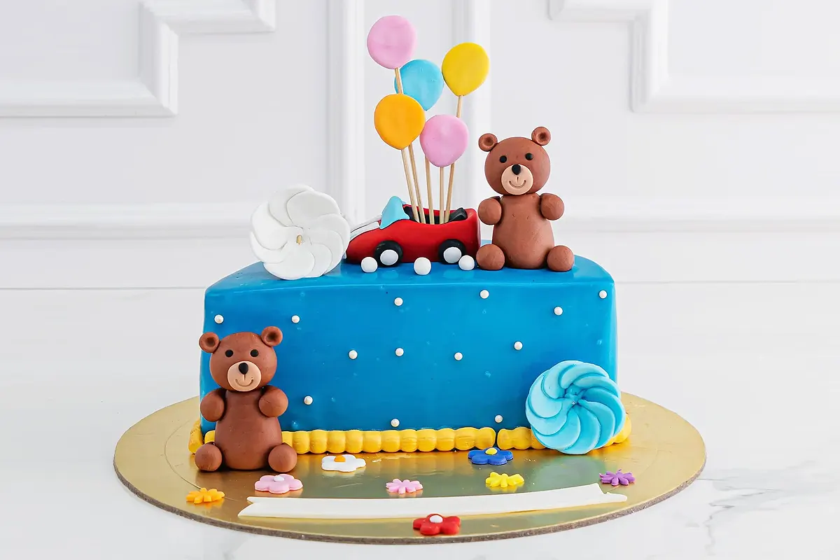 Custom Cakes